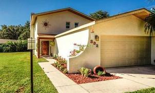 Krásný dvoupodlažní rodinný dům ke koupi v Sarasotě na Floridě